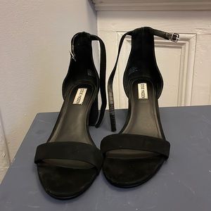 Steve Madden heels with ankle strap ✨ size 9 M